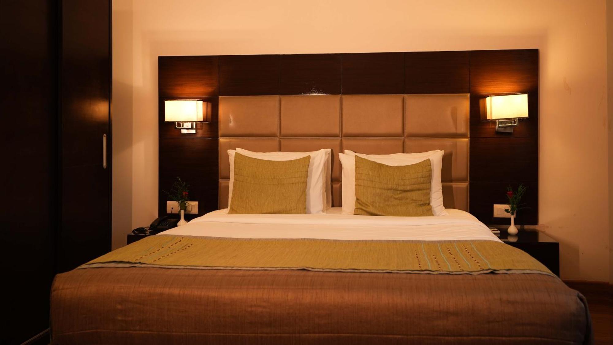 Hotel Africa Avenue - Greater Kailash 1 Нью-Дели Экстерьер фото